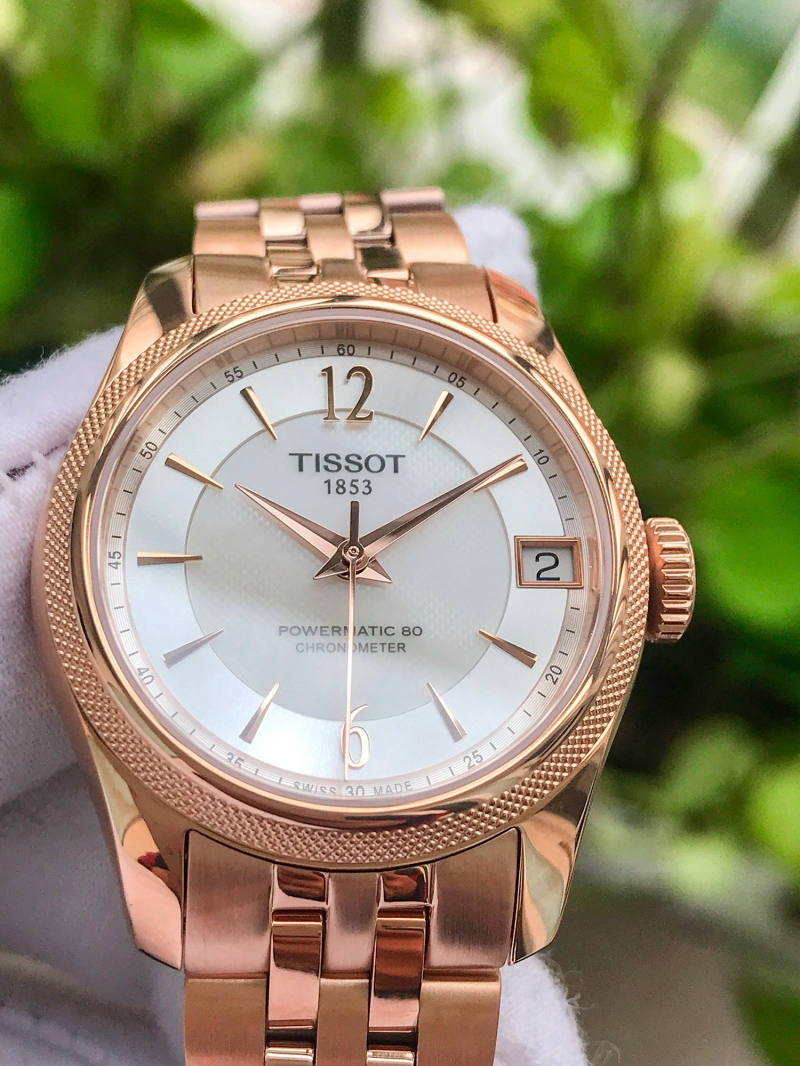 Kính sapphire nguyên khối cao cấp