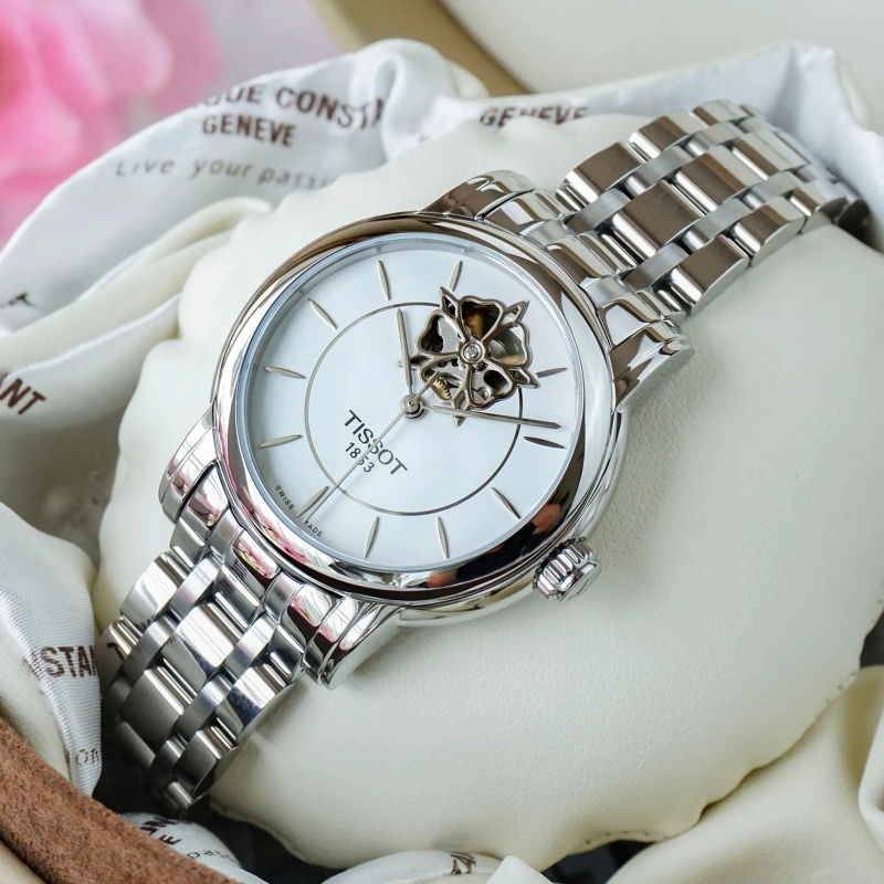 TISSOT T050.207.11.011.04