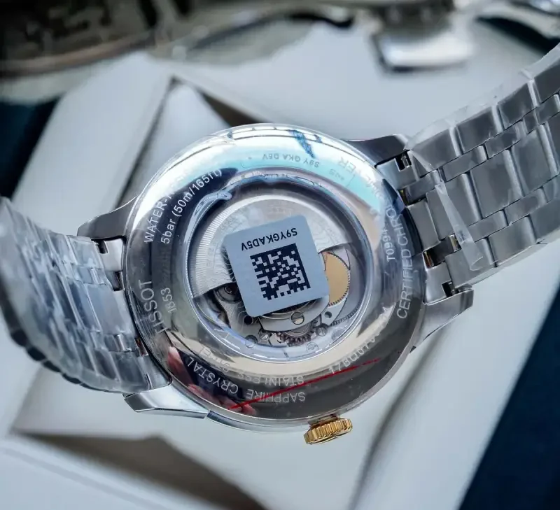 Với khả năng chống nước lên đến 50m là một sản phẩm đáng tin cậy trong mọi hoàn cảnh.