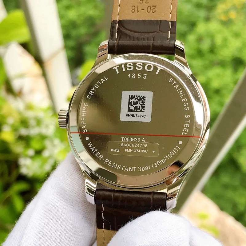 Đồng hồ với bộ máy quartz Tissot có tuổi thọ 2-3 năm