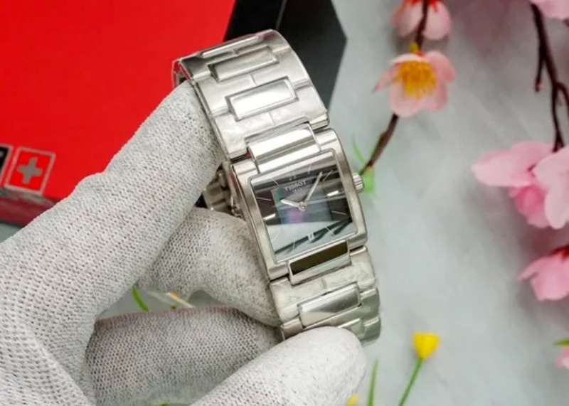 Tissot T090.310.11.121.00