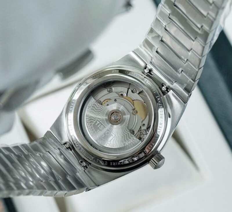 Tissot PRX thực sự là sự kết hợp hoàn hảo hàng đầu Thụy Sỹ.