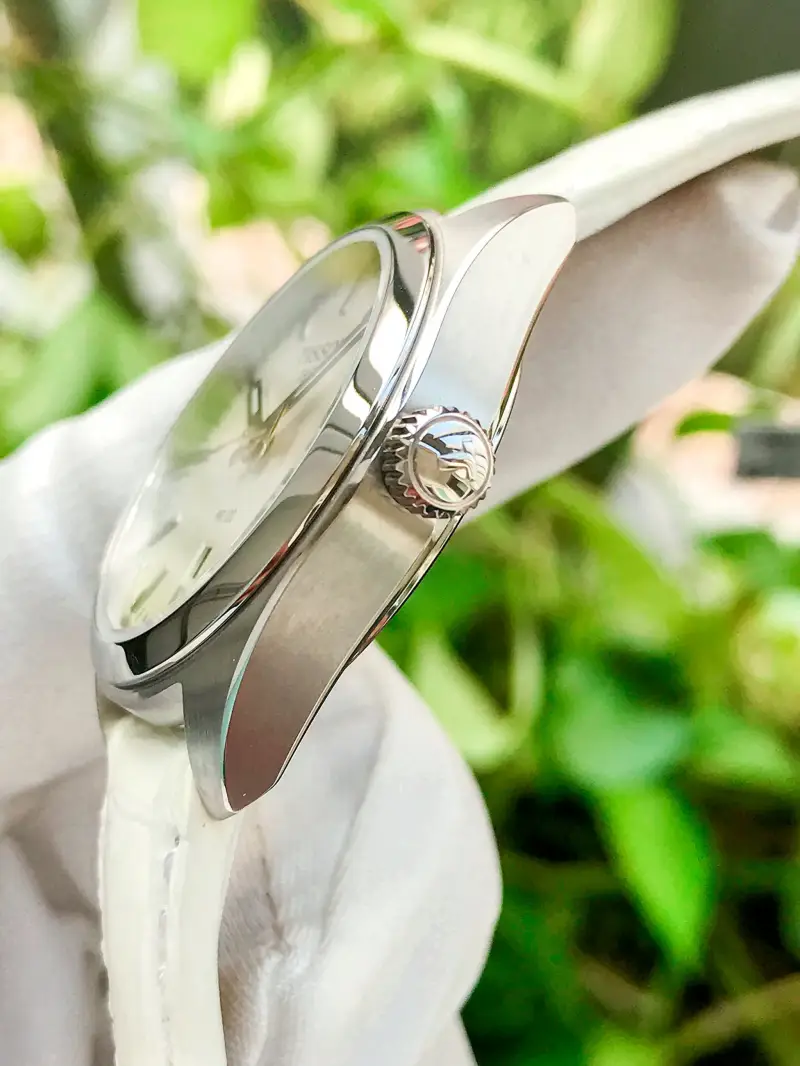 Viền và núm đồng hồ 